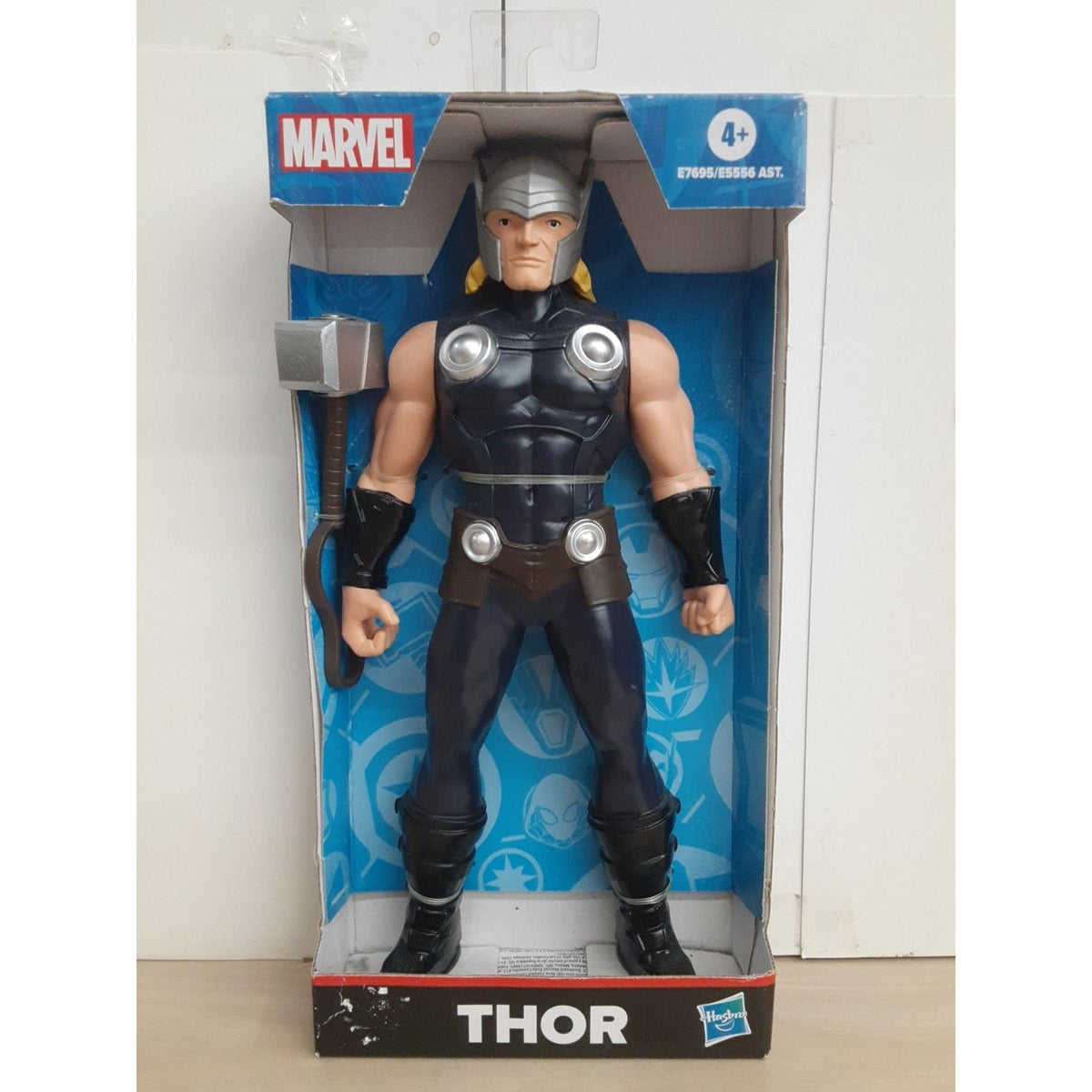 Marvel Hasbro Thor 9.5" Action Figure