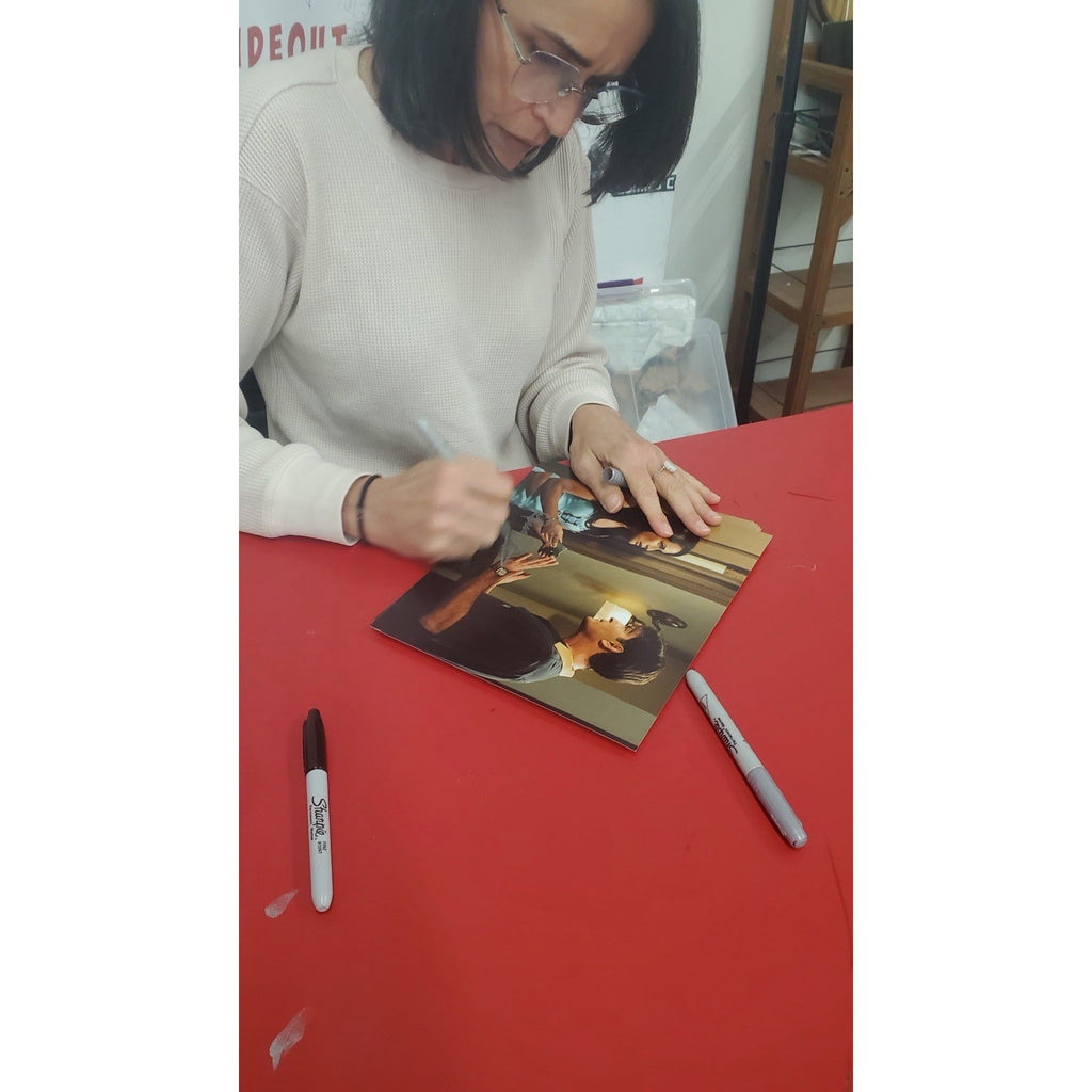 Rena Sofer Signed 8x10 From Two & Half Men Aka Chrissy