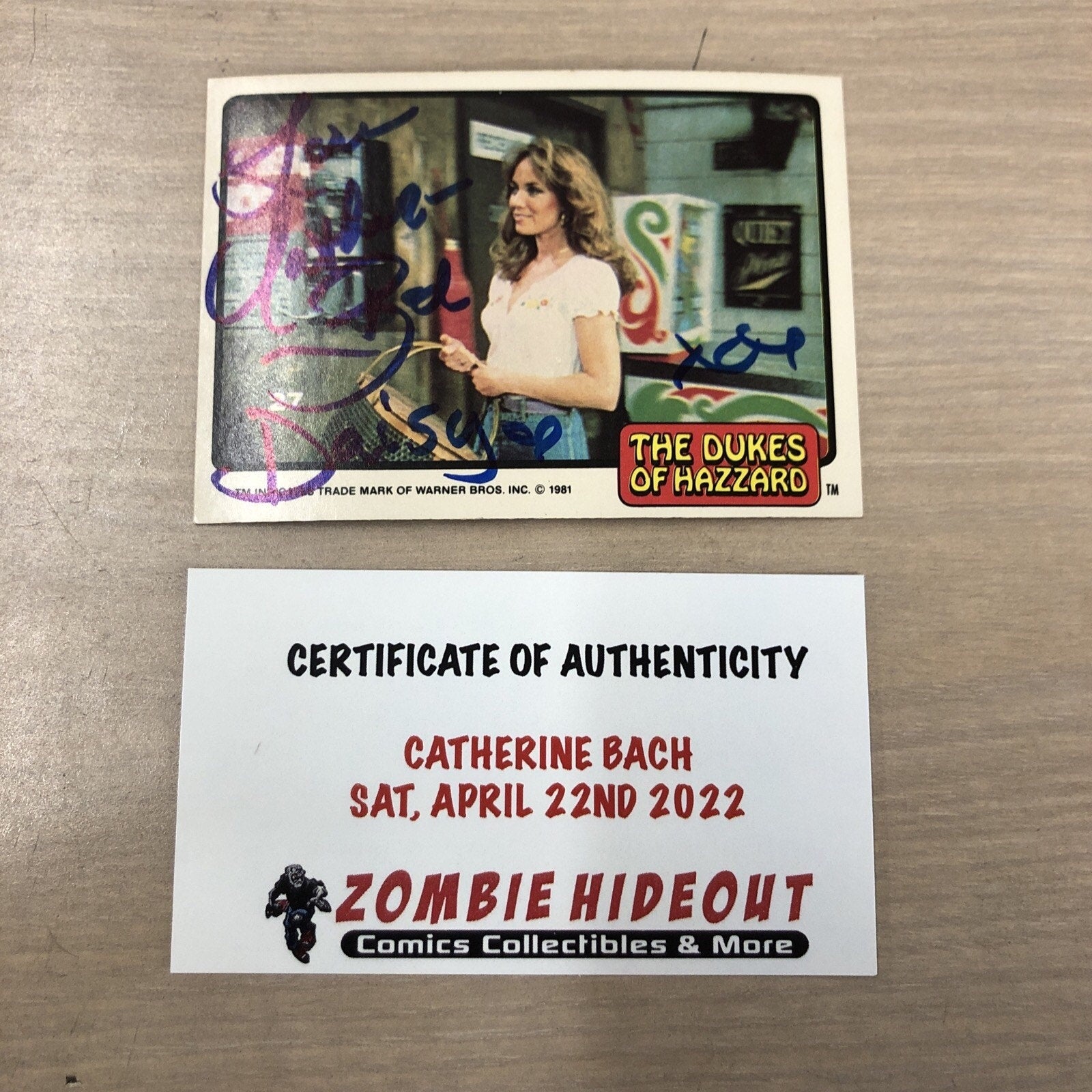 1981 The Dukes of Hazzard 'Daisy' Card SIGNED Catherine Bach! Zombie Hideout COA