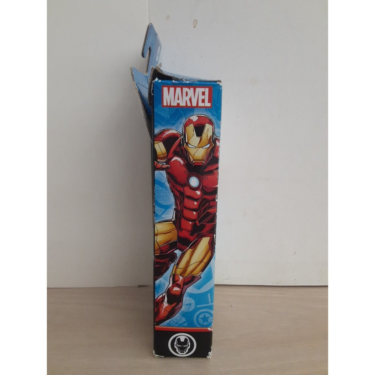 Hasbro Marvel Iron Man 6" Action Figure