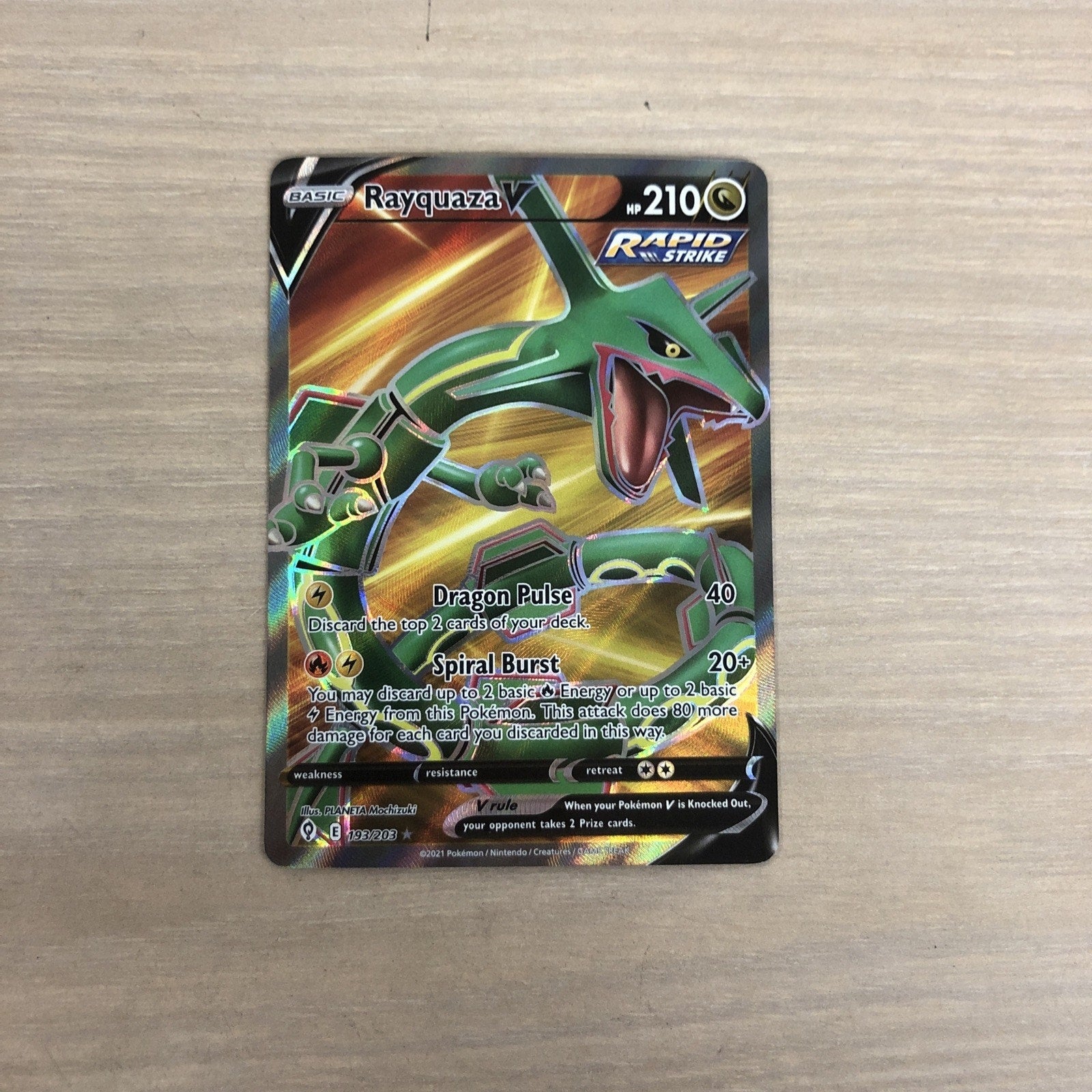 Rayquaza V (Full Art) 193/203 SWSH07: Evolving Skies Holo
