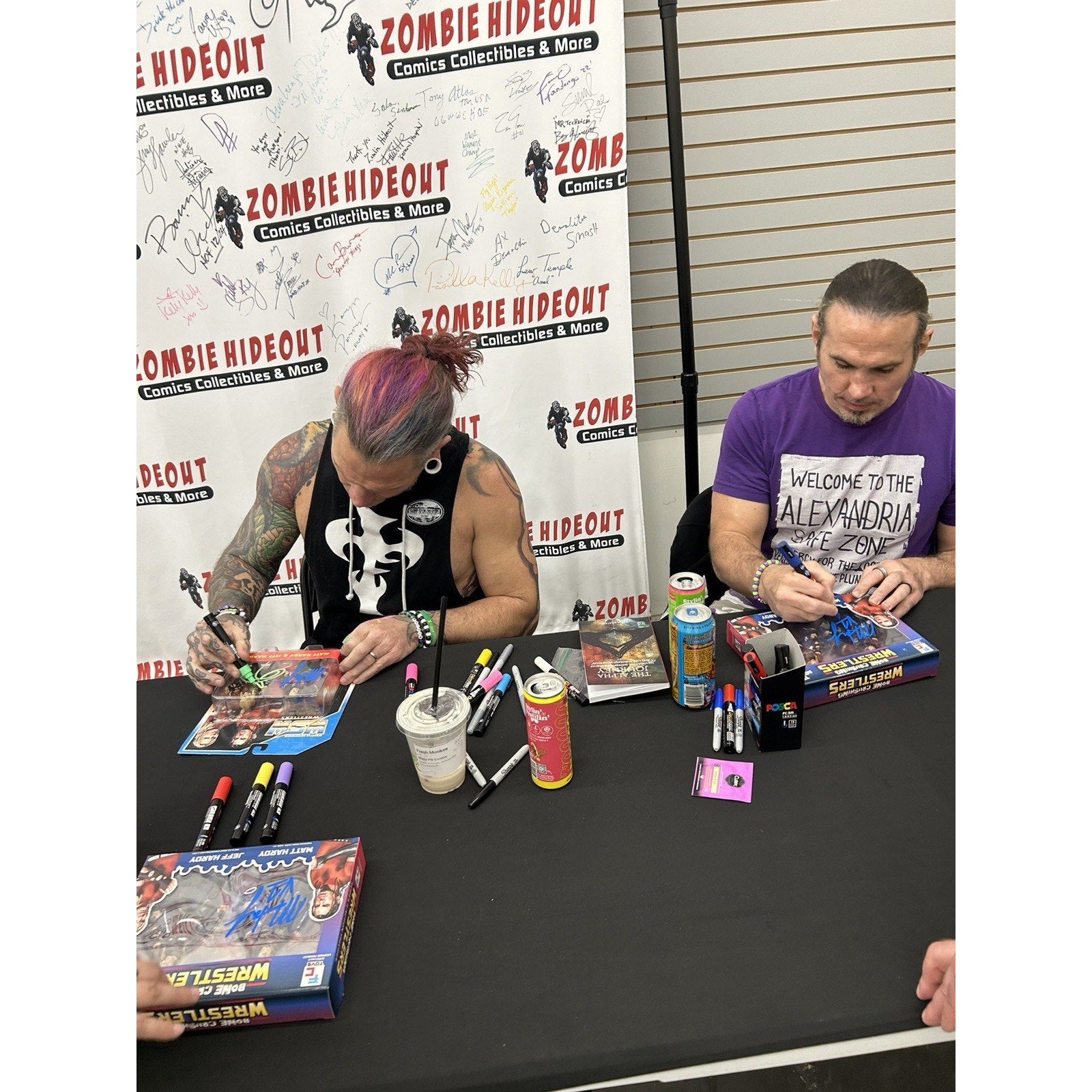 FC Toys Retro Wrestle-Something Wrestlers Hardy Boyz Figures Boys Red Signed COA