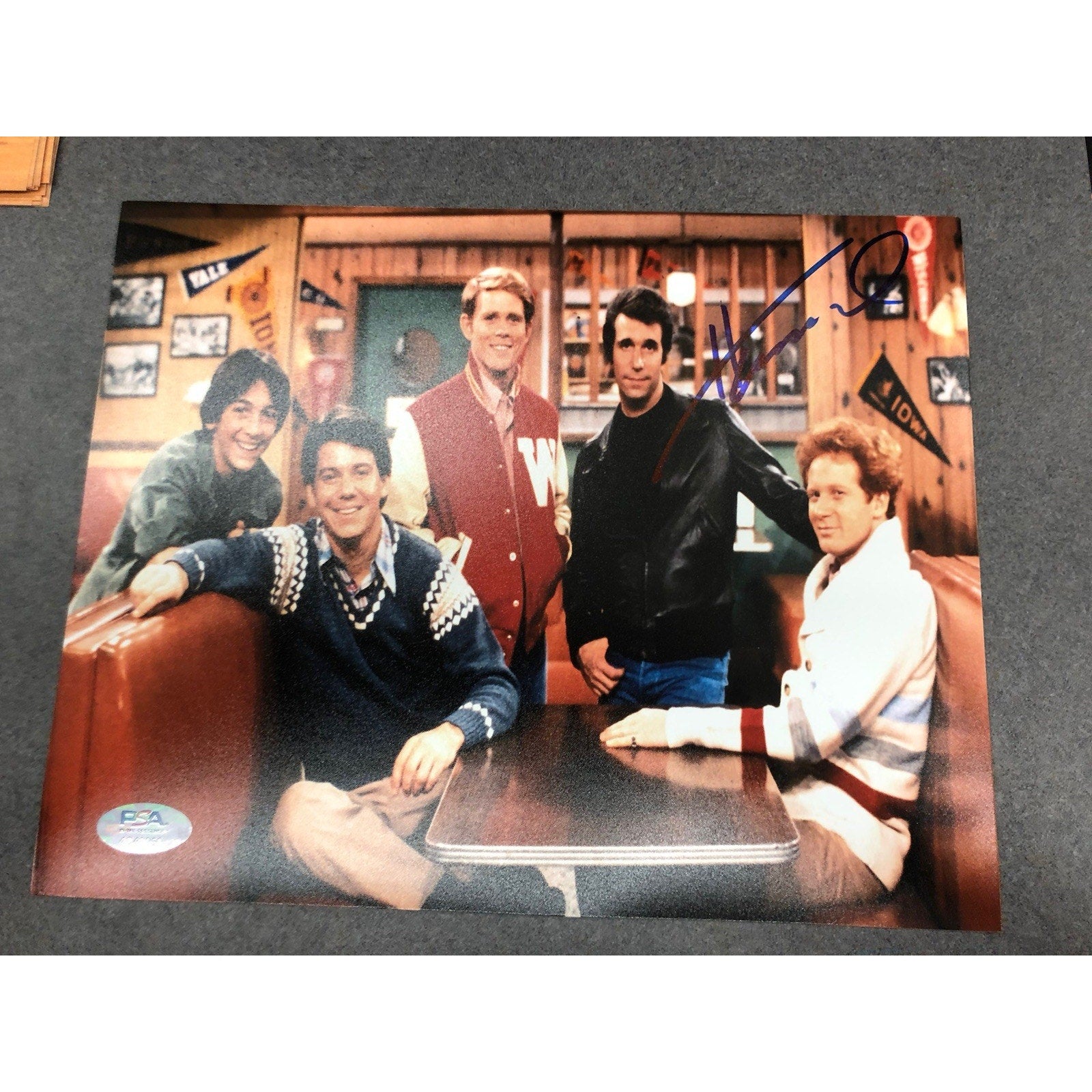 Henry Winkler Happy Days Cast signed 8x10 photo PSA/DNA Autographed