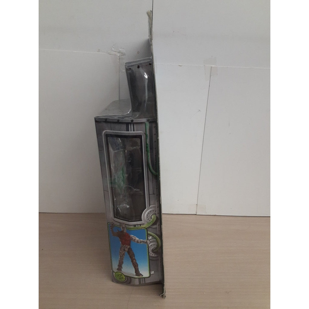 Toy Biz Marvel David Banner With Interchangable Arms And Legs Action Figure