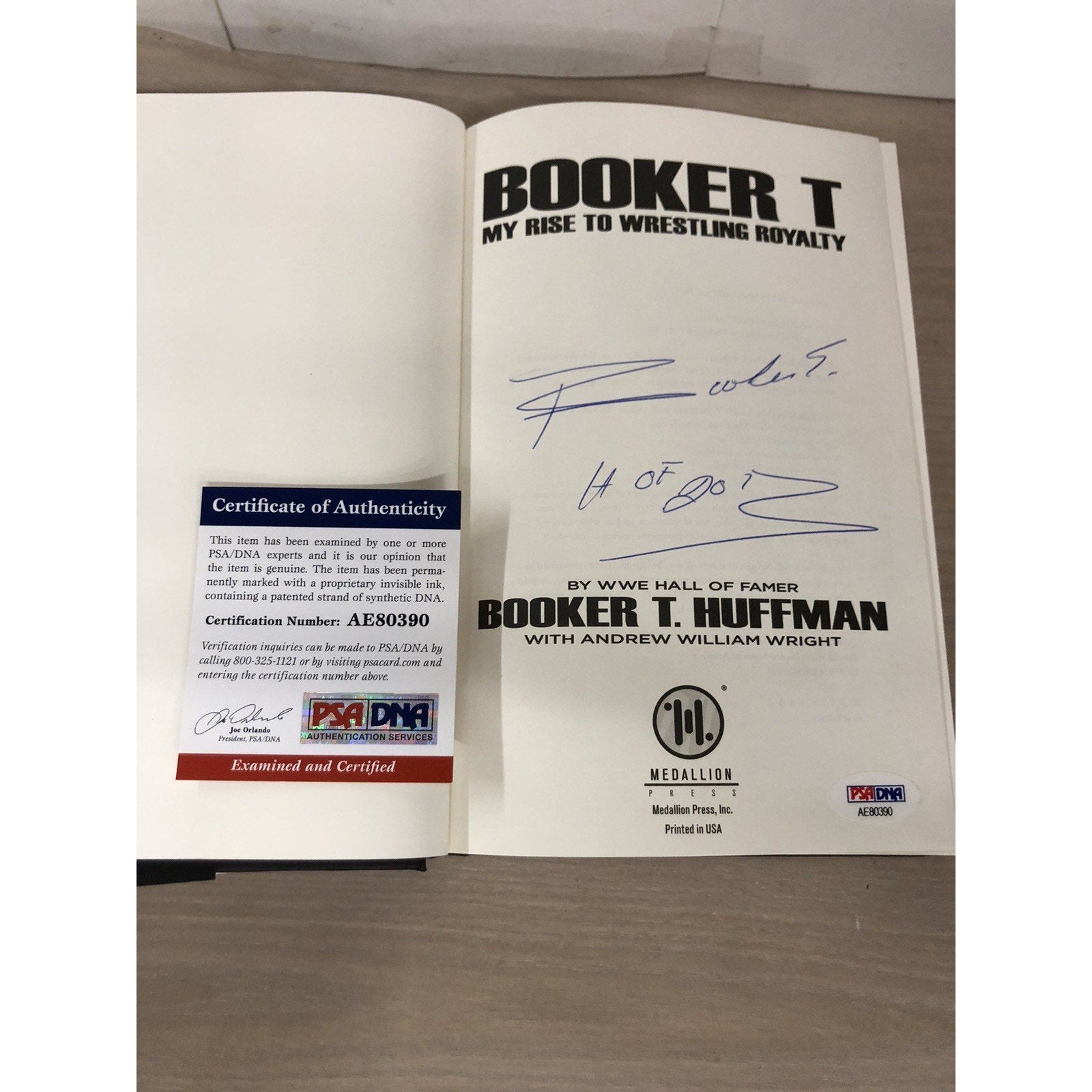 Booker T : My Rise to Wrestling Royalty by Booker T. Huffman SIGNED PSA CoA Auto