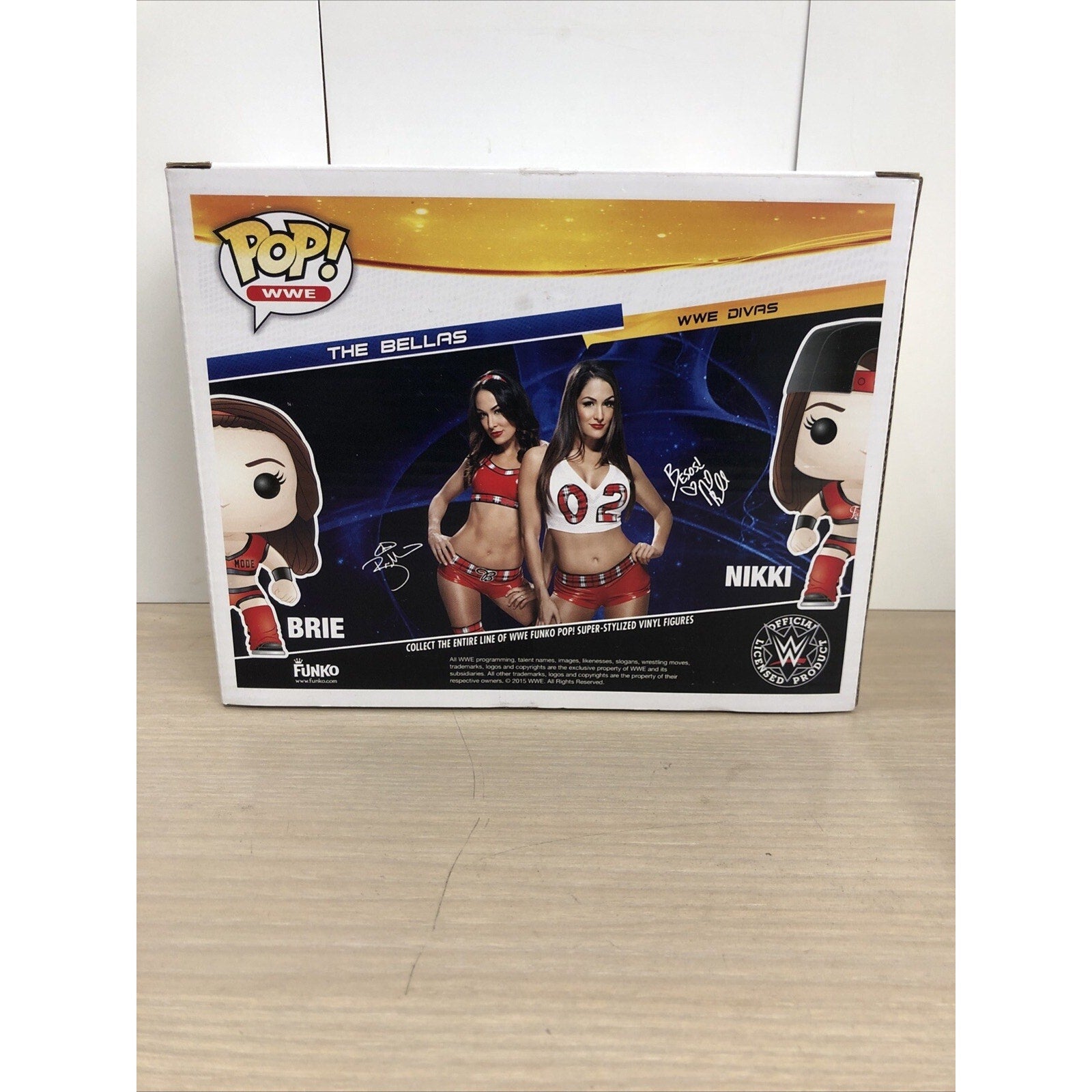 Funko Pop! Vinyl: WWE - Bella Twins - WWE (Exclusive)Signed/Jsa Certified
