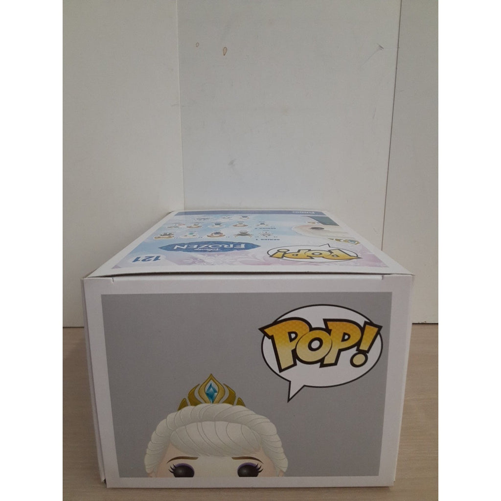 Pop! Coronation Elsa With Orb & Scepter Hot Topic Exclusive #121