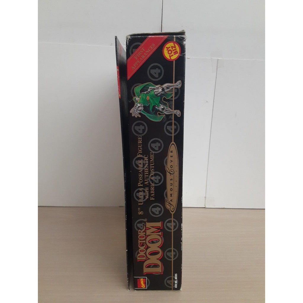 1998 toy biz Marvel Famous Covers Doctor Doom 8” Figure Fantastic Four
