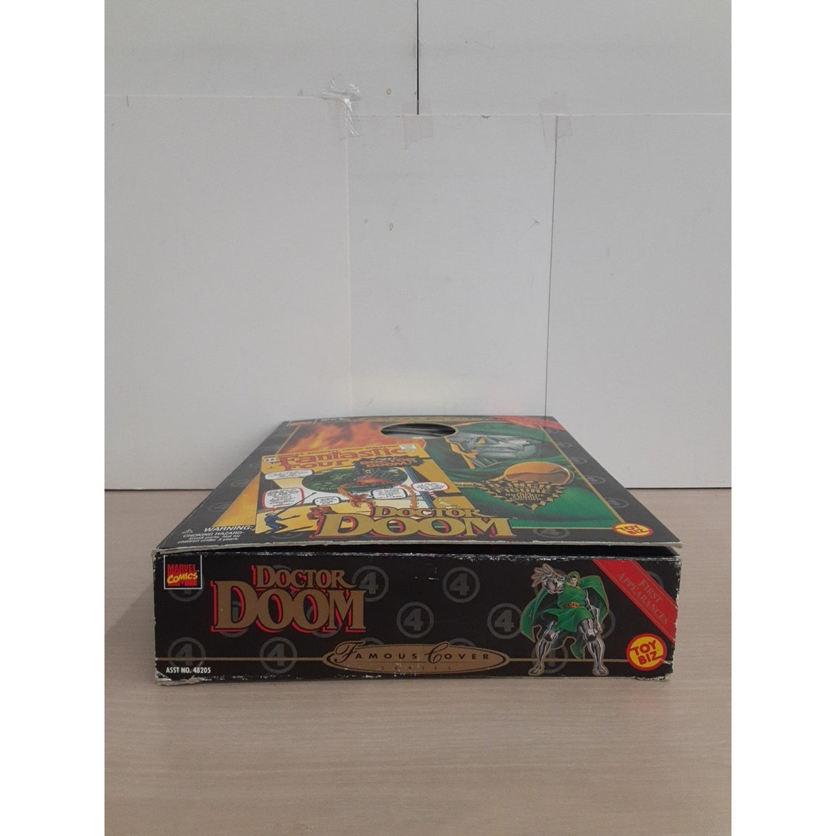 1998 toy biz Marvel Famous Covers Doctor Doom 8” Figure Fantastic Four