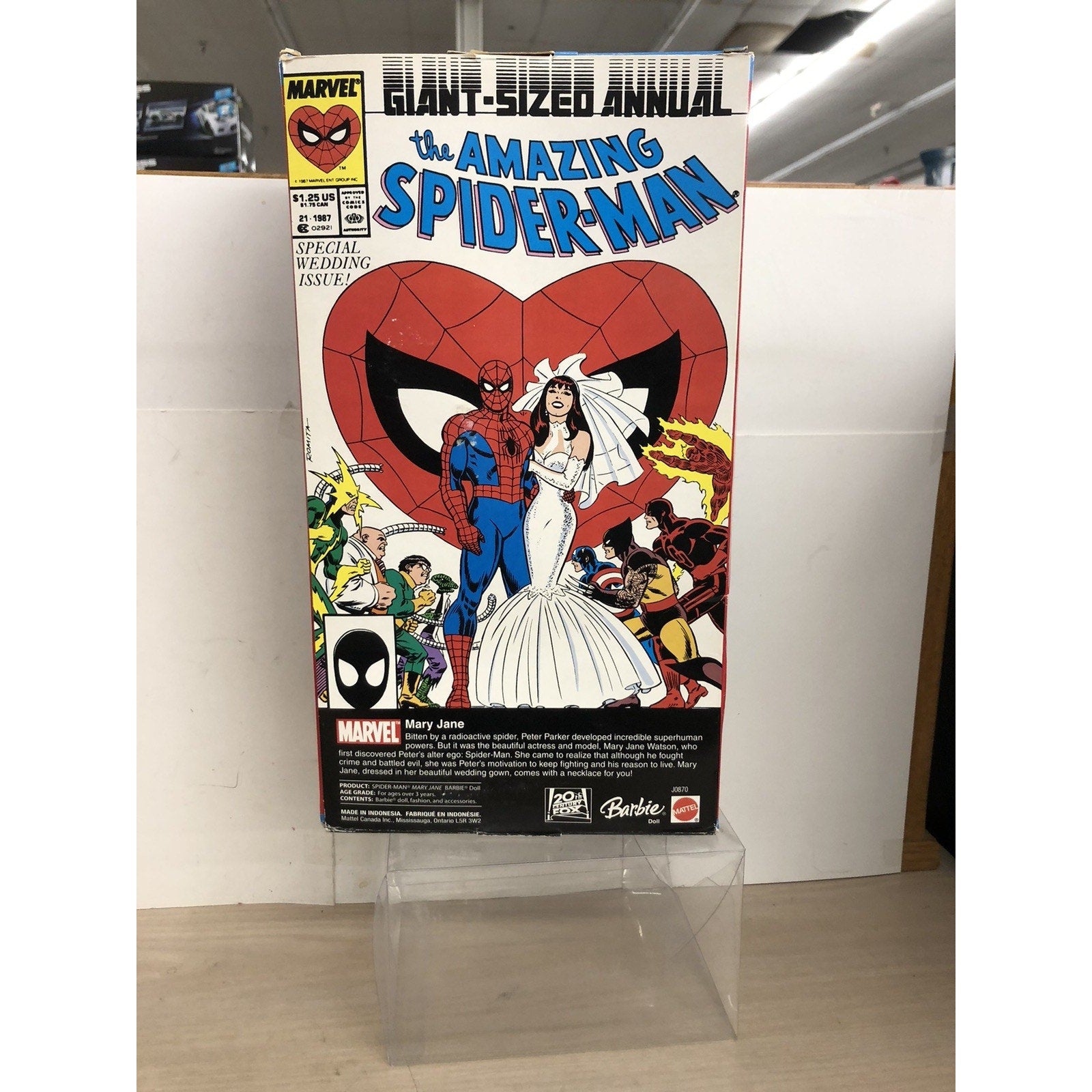 MARVEL BARBIE 2005 THE AMAZING SPIDER-MAN WEDDING MARY JANE BARBIE