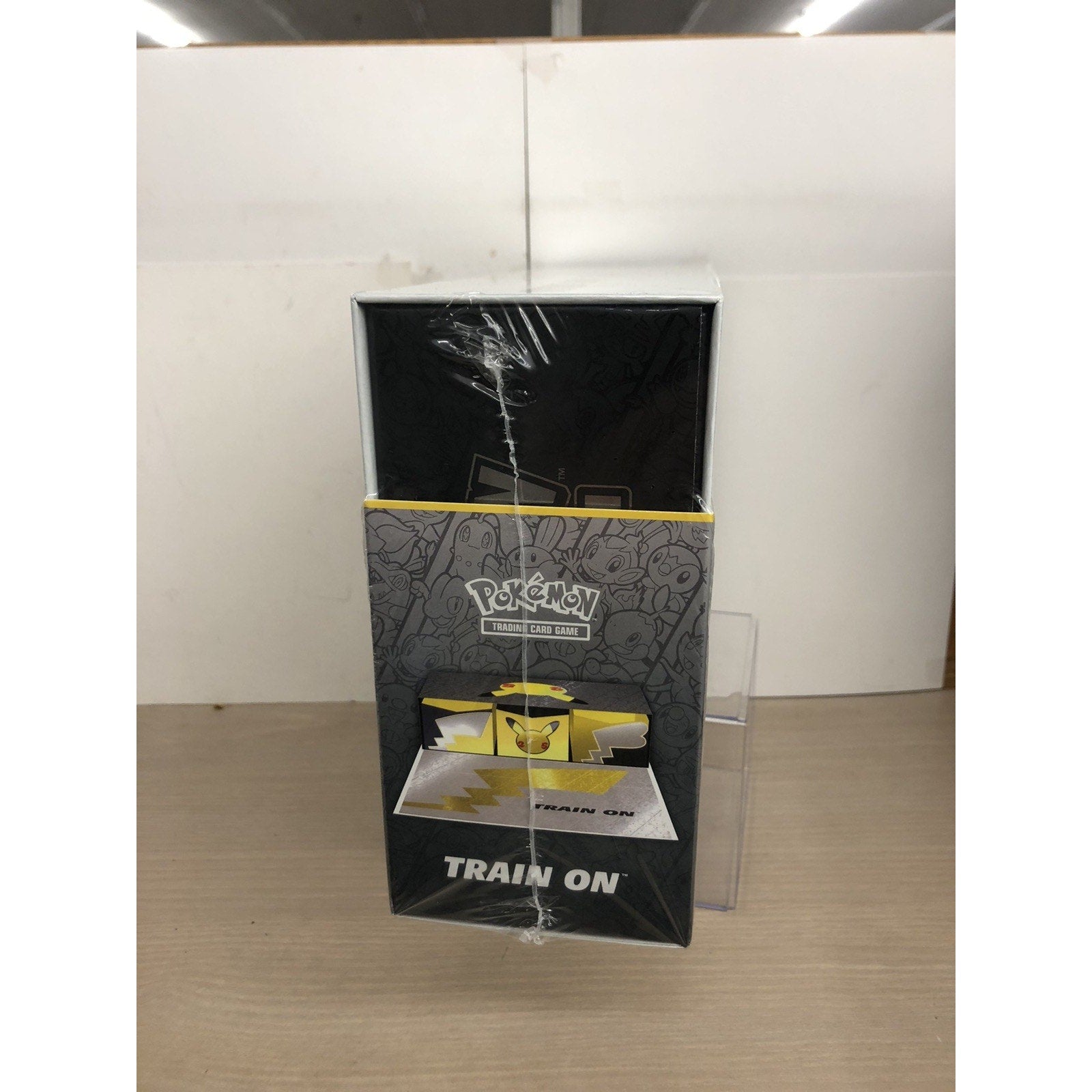 Pokémon TCG: Celebrations Ultra-Premium Collection Box (2021)