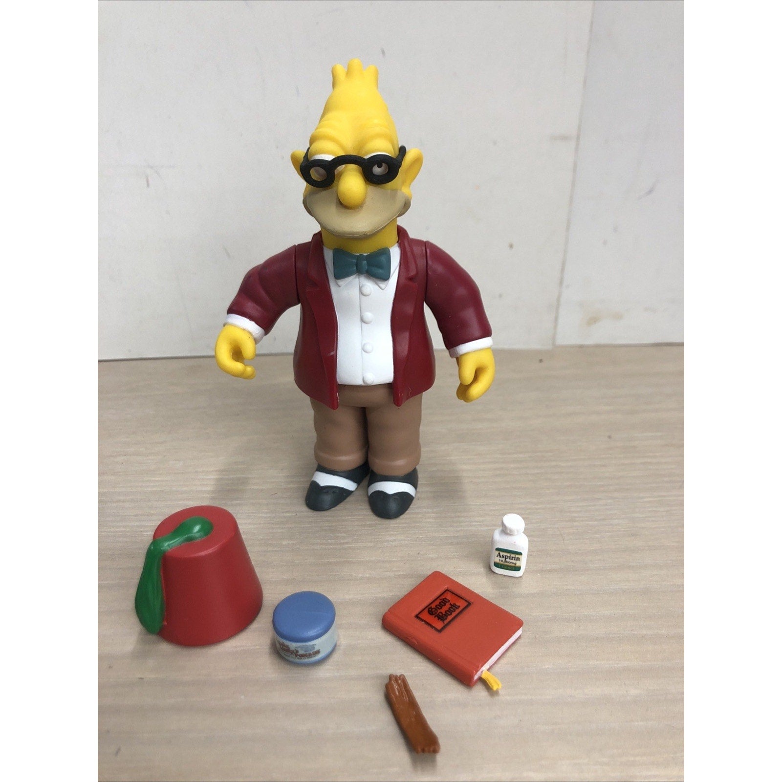 The SIMPSONS world of springfield SUNDAY BEST GRANDPA Playmates LOOSE COMPLETE