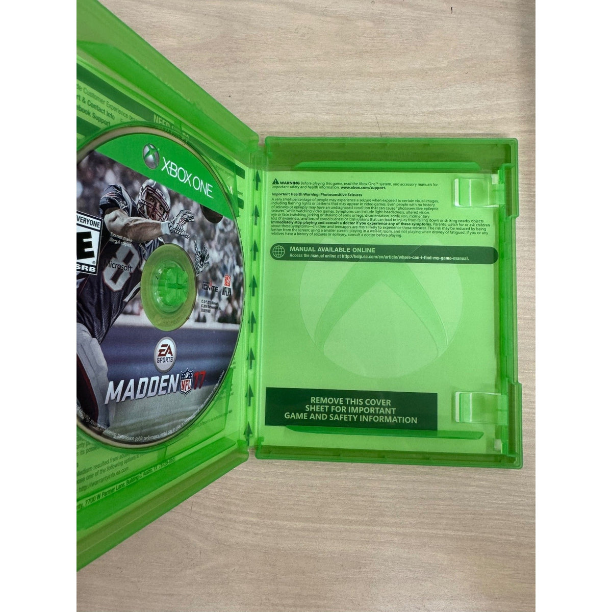 Madden NFL 17 Xbox One Video Game Football EA Sports Franchise MUT