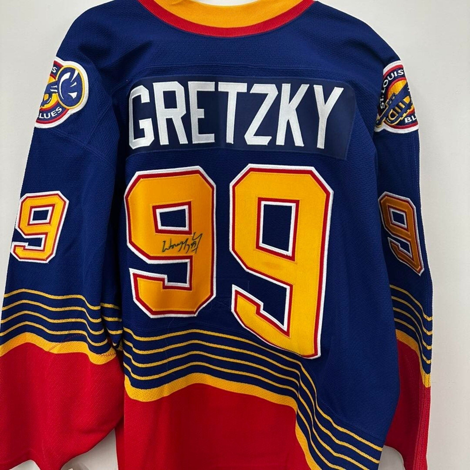 WAYNE GRETZKY SIGNED AUTHENTIC CCM BLUES JERSEY UPPER DECK COA