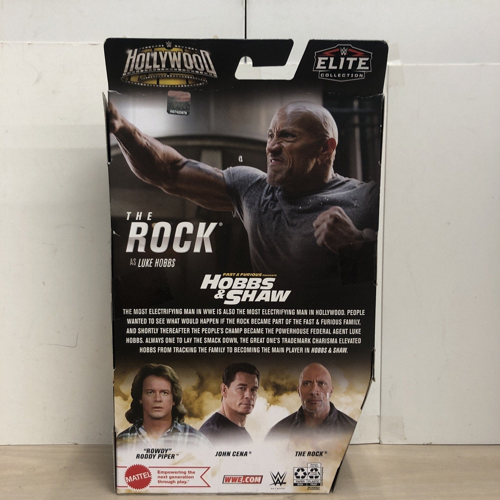 Mattel WWE Elite Hollywood The Rock 6" Action Figure