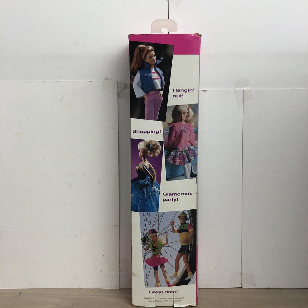 Vintage 1992 Fun To Dress Barbie and Robe Towel