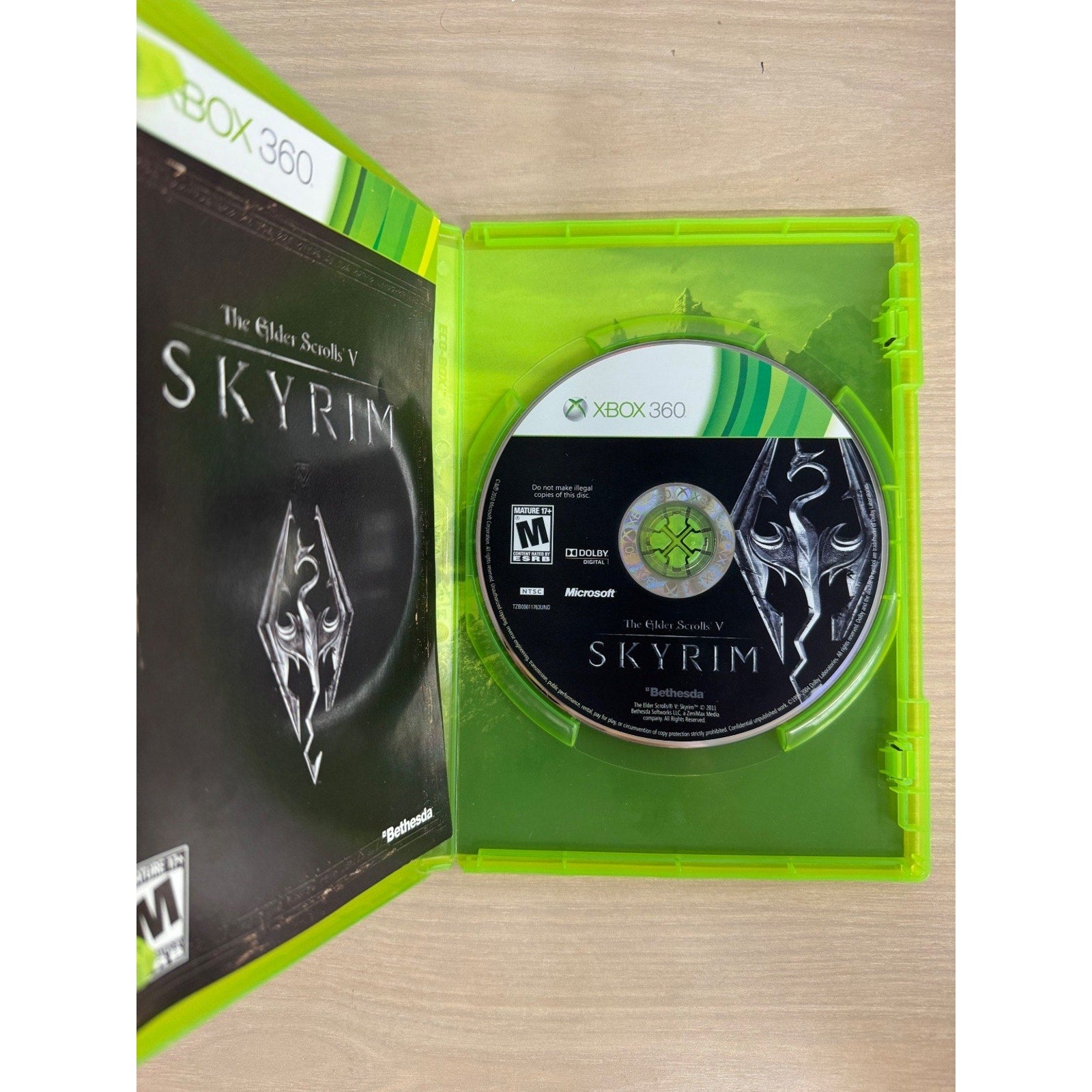 Elder Scrolls V Skyrim Xbox 360 Video Game RPG Fantasy Adventure