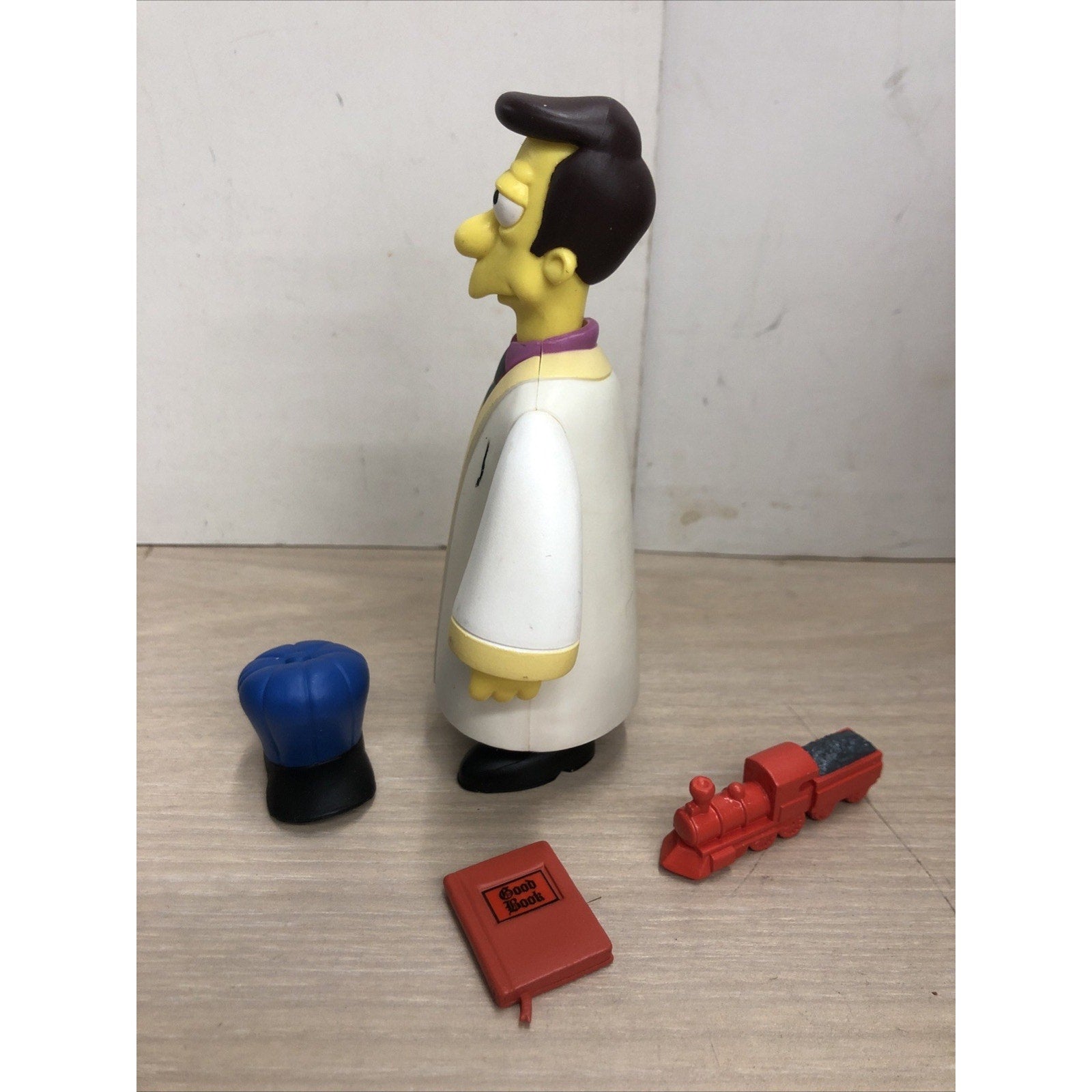 The SIMPSONS world of springfield REVEREND LOVEJOY Playmates LOOSE COMPLETE