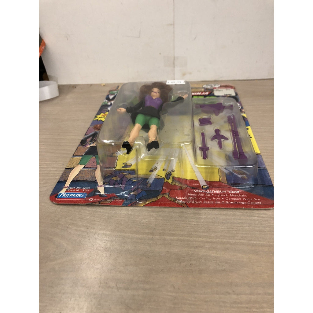 1992 Teenage Mutant Ninja Turtles-April O’Neil Ravishing Reporter Action Figure