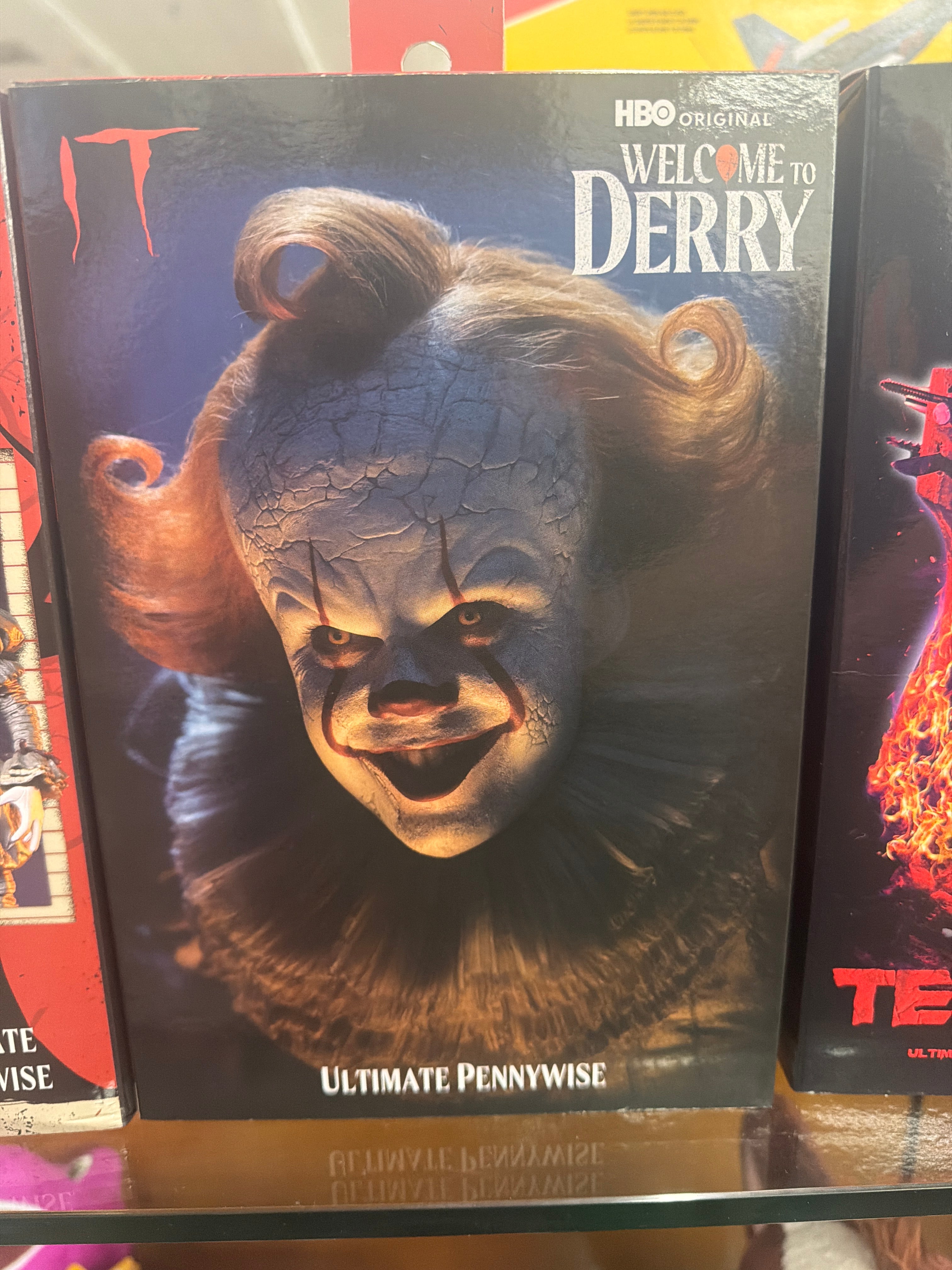 NECA Ultimate Pennywise Welcome to Derry ￼