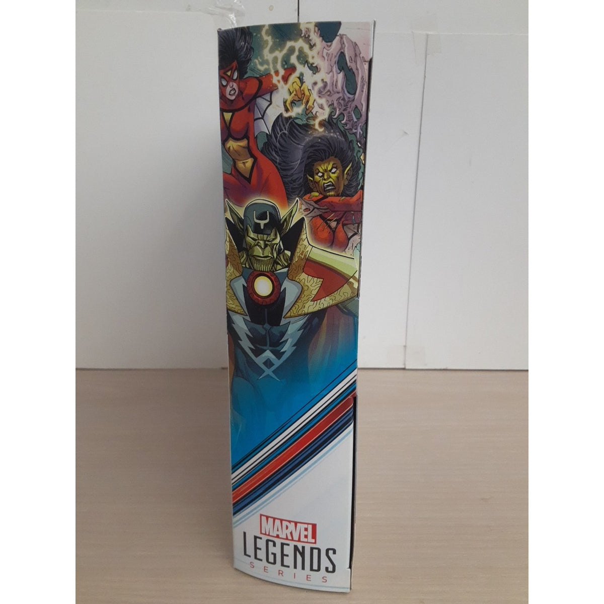 Marvel Legends Avengers Skrull Queen and Super-Skrull Action Figure
