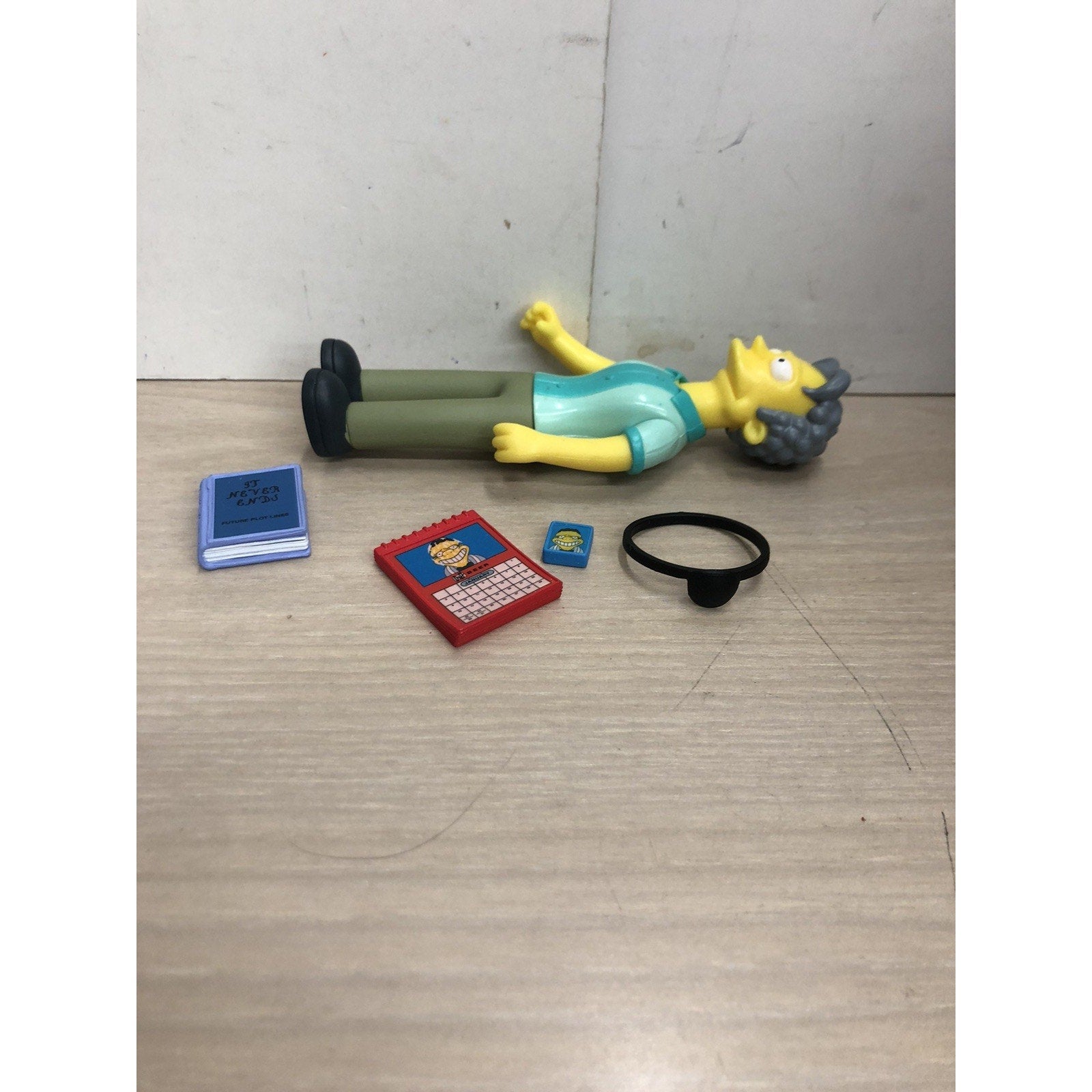 The SIMPSONS world of springfield HANDSOME MOE Playmates LOOSE COMPLETE