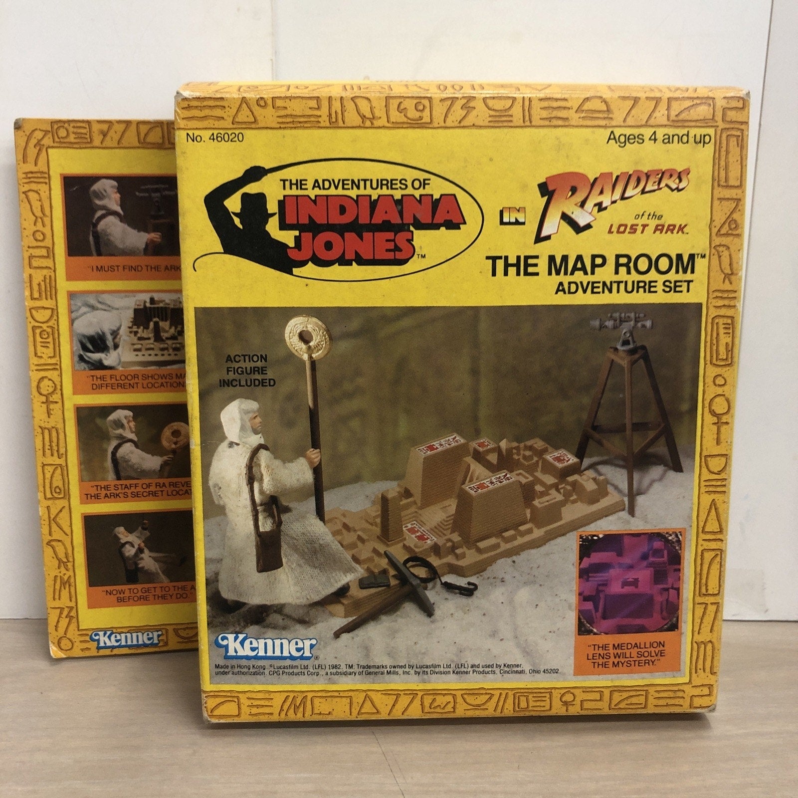 Vintage 1982 Raiders of the Lost Ark Map Room Kenner W/ Indiana Jones Figure CIB