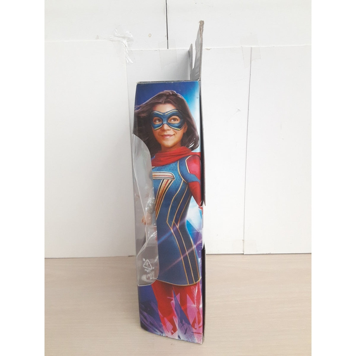Disney's Marvel Legends 2022 Ms. Marvel 6" Action Figure Infinity Ultron BAF