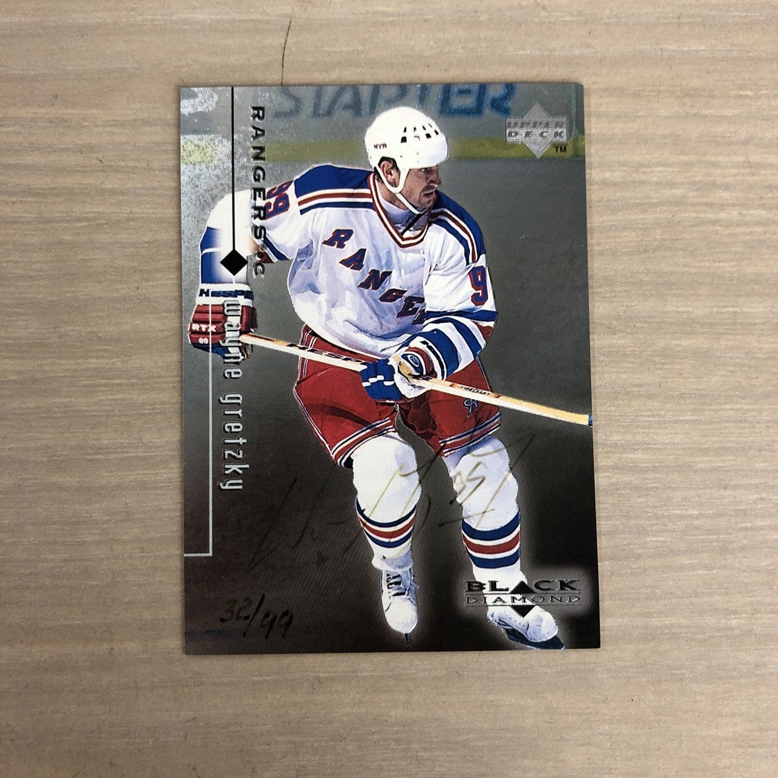 1999 Upper Deck Black Diamonds Wayne Gretzky On Card Auto /49