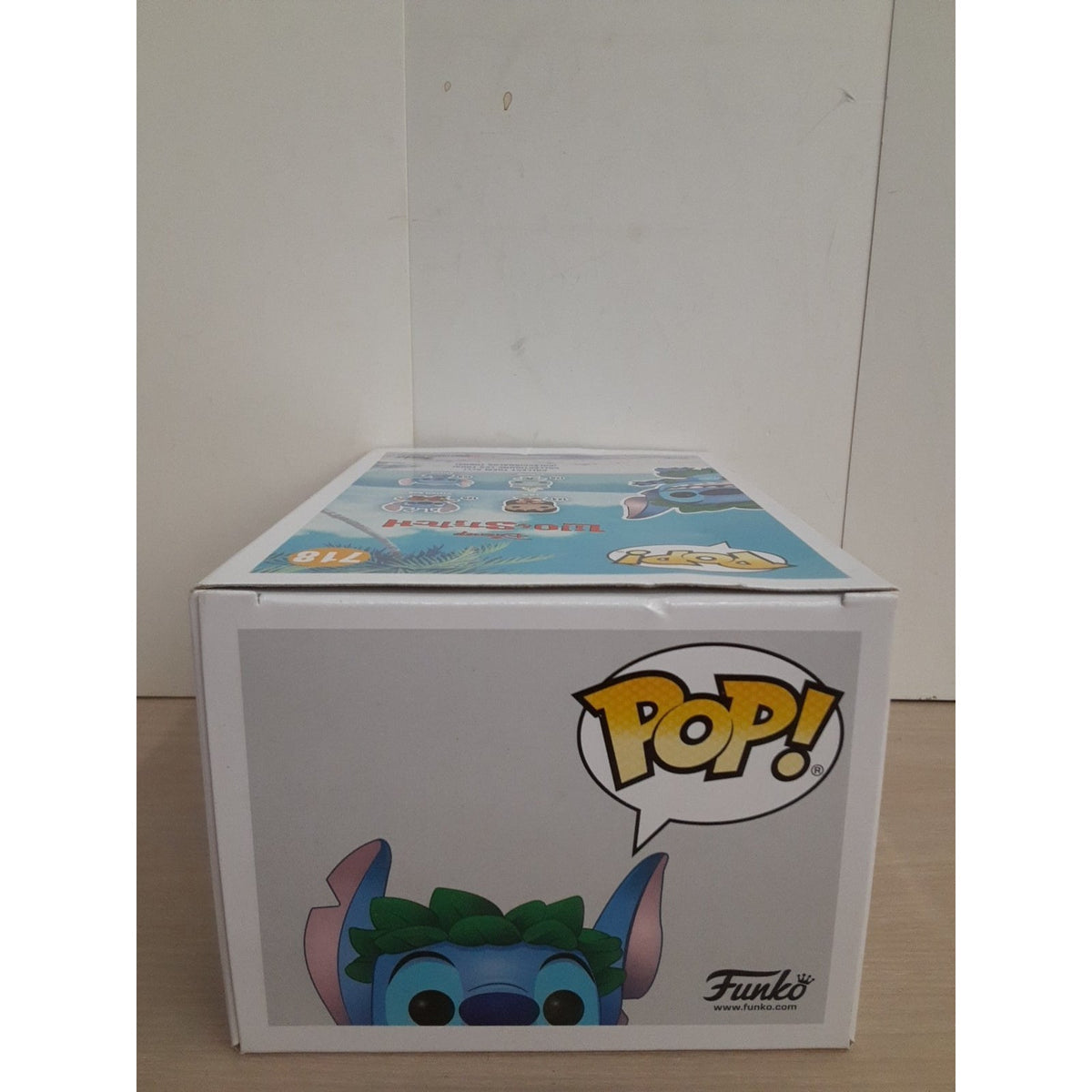Pop! Hula Stitch Hot Topic Exclusive #718