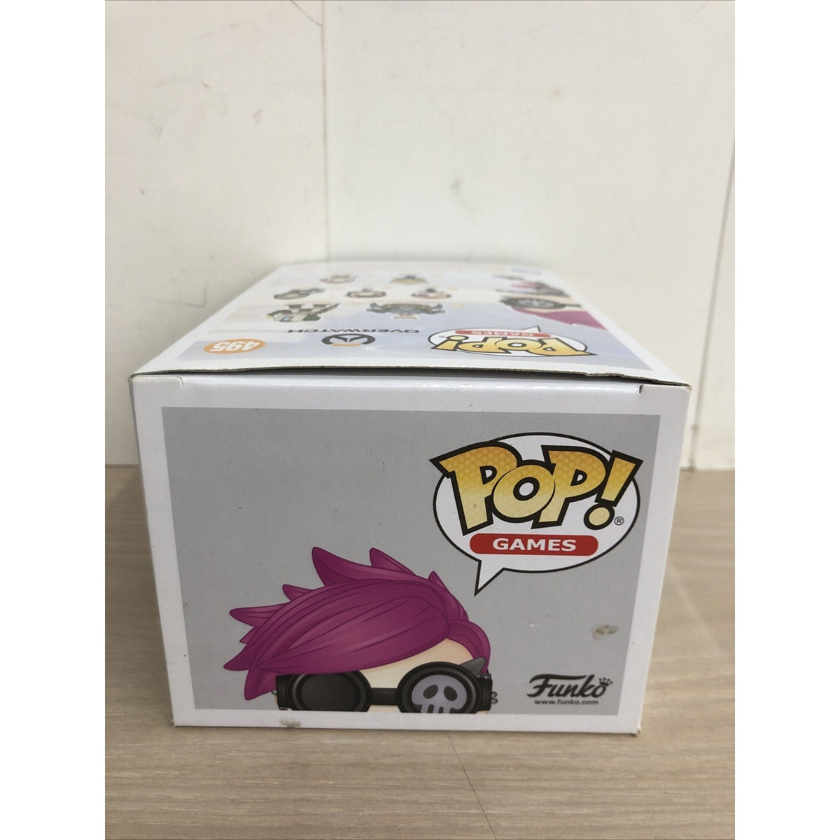Funko Pop! Vinyl: Overwatch - Tracer (Punk) - Hot Topic (Exclusive) #495