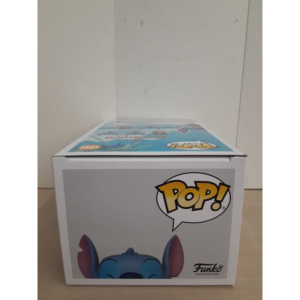 Pop! Stitch with Ukulele Diamond Collection Entertainment Earth Exclusive #1044