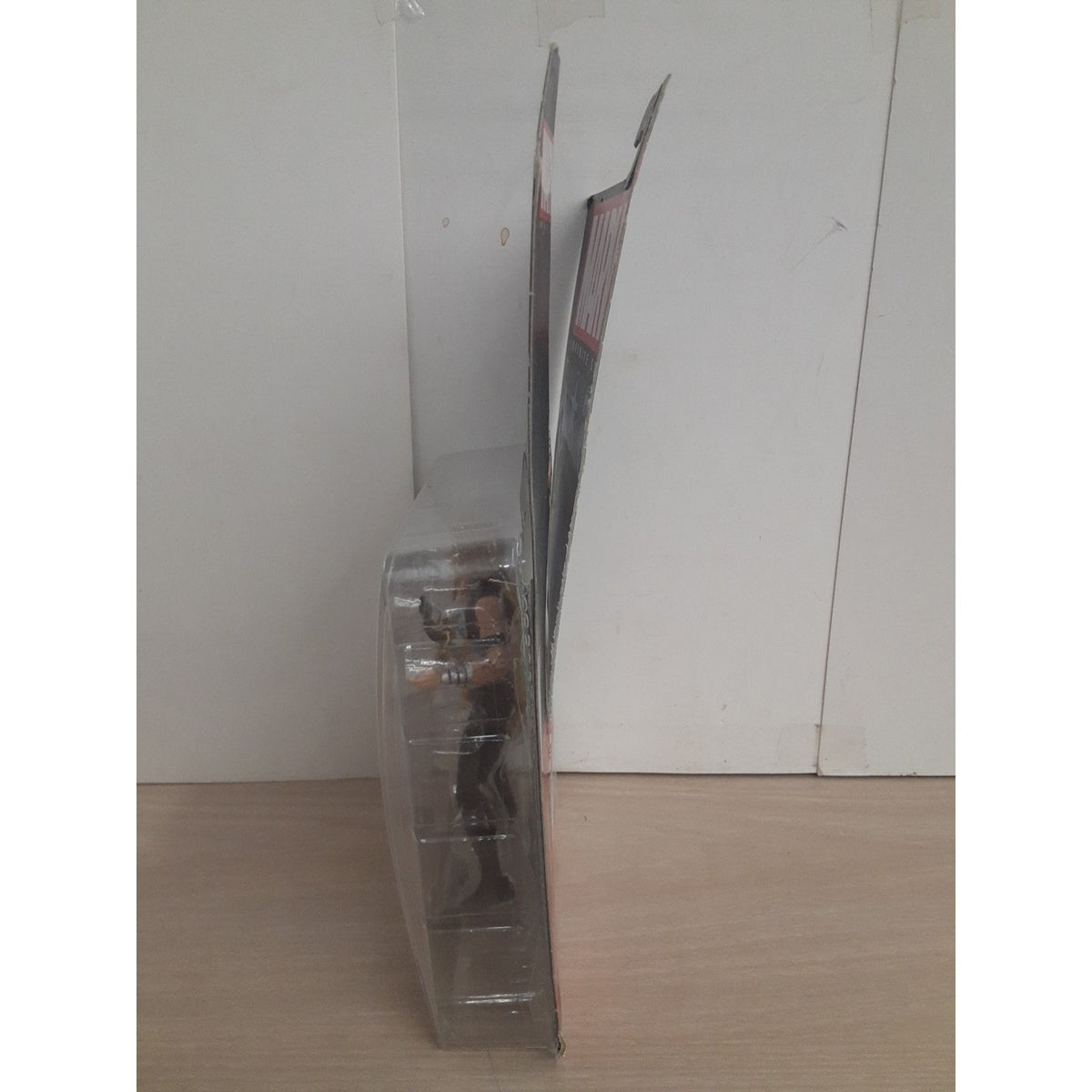 Marvel Infinite Series Marvel's Valkerie Action Figure
