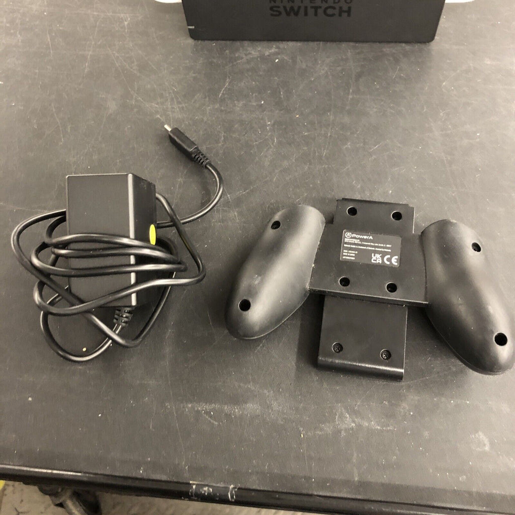 Nintendo Switch Console B/W