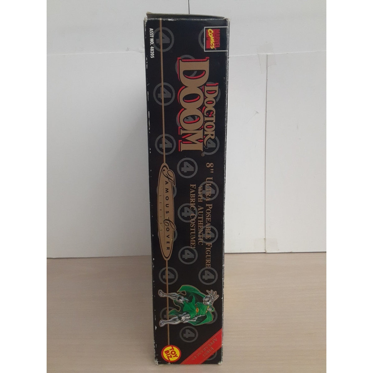 1998 toy biz Marvel Famous Covers Doctor Doom 8” Figure Fantastic Four