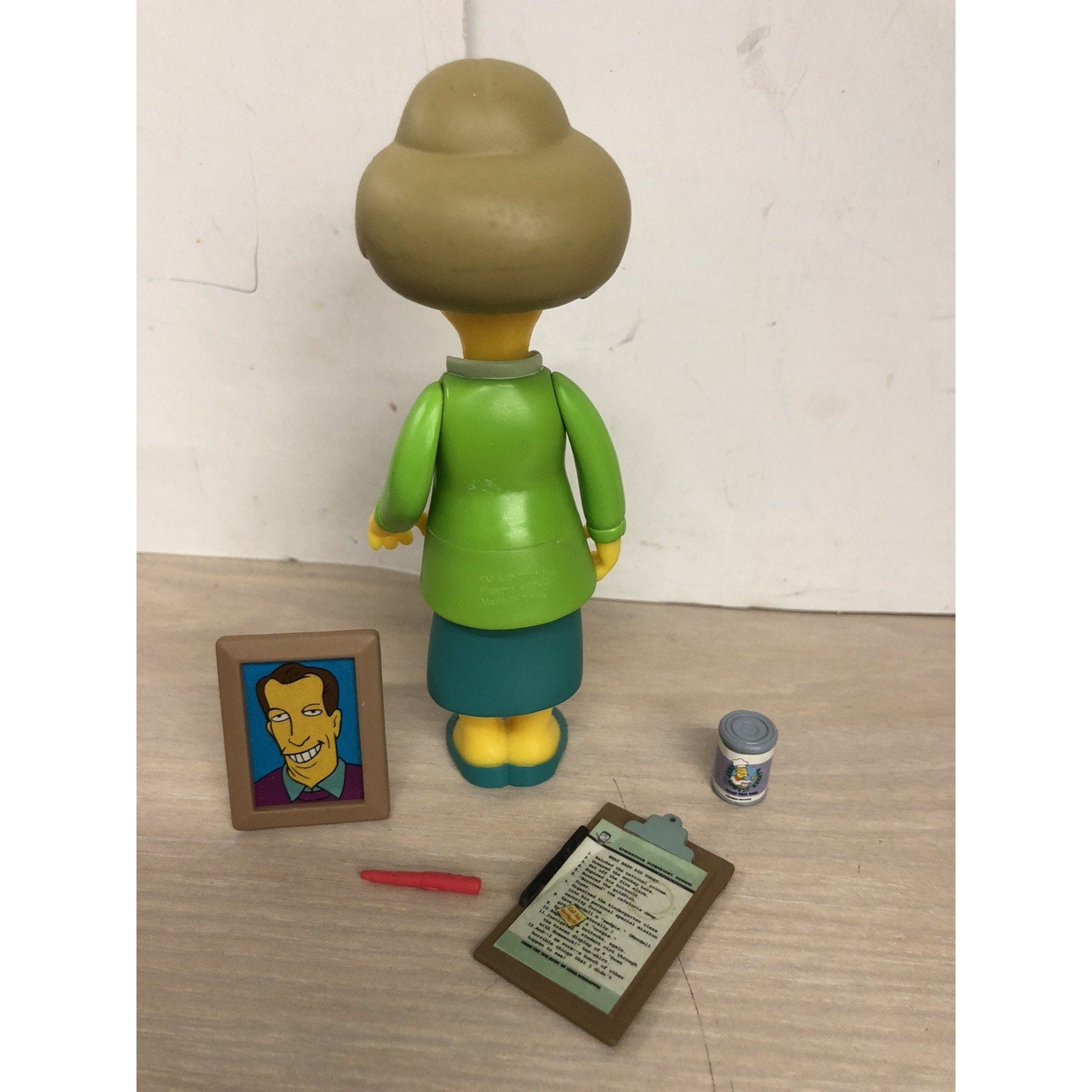The SIMPSONS world of springfield EDNA KRABAPPEL Playmates LOOSE COMPLETE