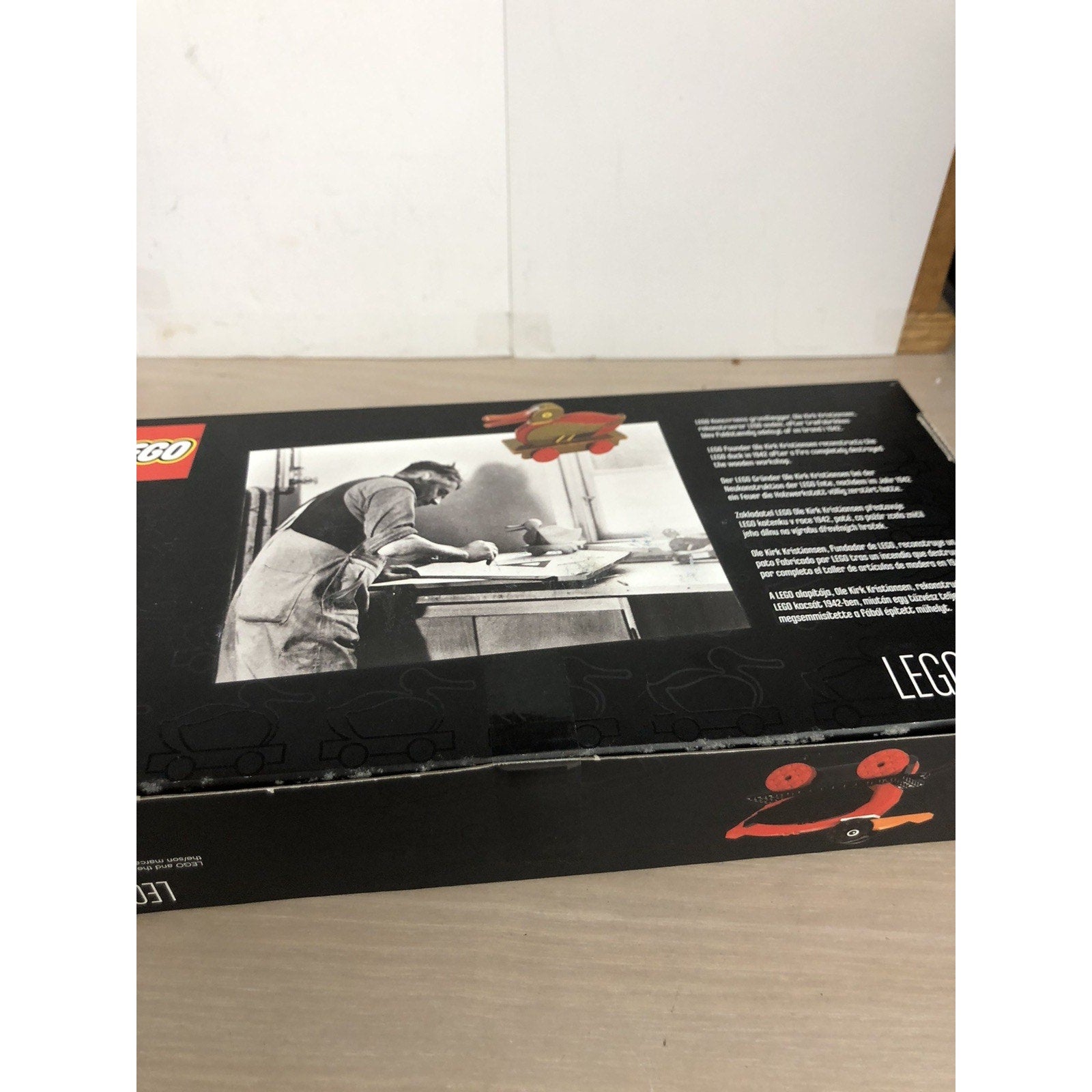 LEGO Miscellaneous: Duck (2011) New Employee Exclusive Set Limited Rare Sealed