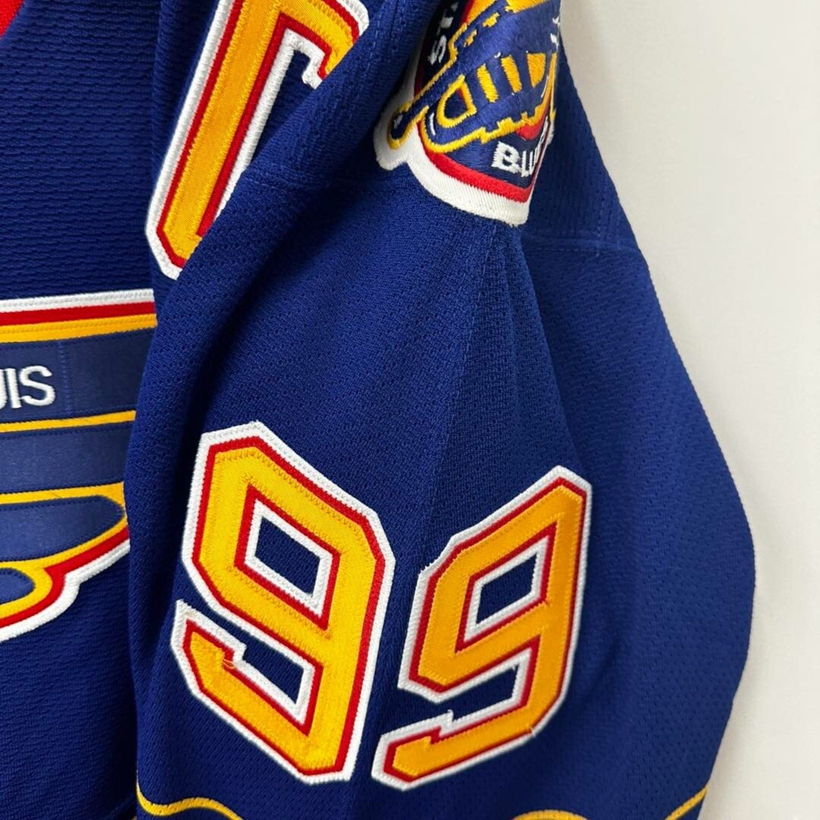 WAYNE GRETZKY SIGNED AUTHENTIC CCM BLUES JERSEY UPPER DECK COA