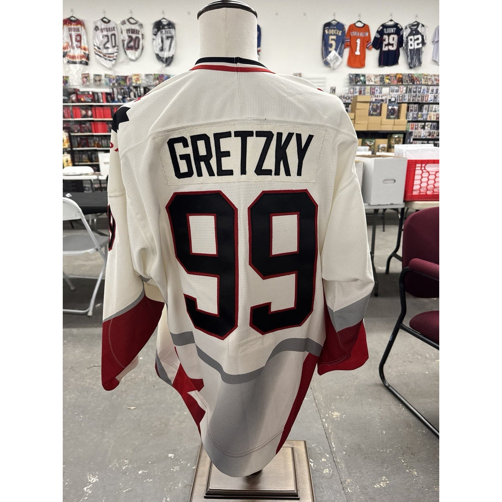 Wayne Gretzky Team Canada Hockey Jersey ProWear Size 52 White #99