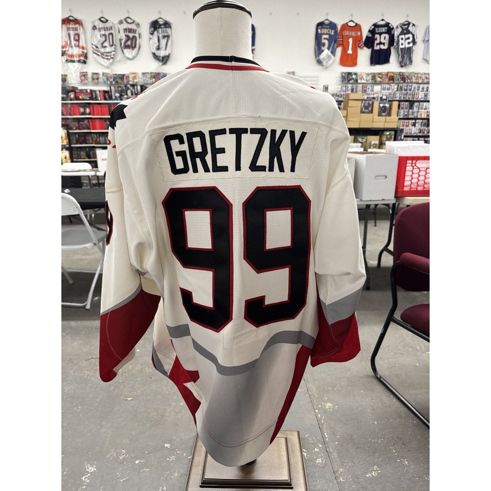 Wayne Gretzky Team Canada Hockey Jersey ProWear Size 52 White #99