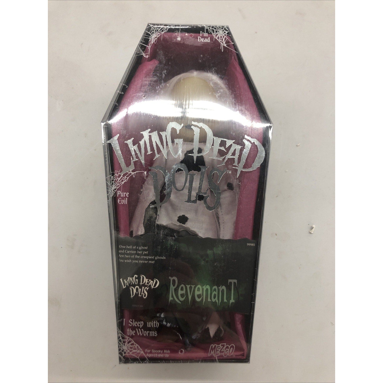 Mezco Toyz 2000 Living Dead Dolls Revenant Series 6